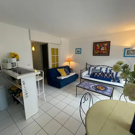 Διαμέρισμα 4sap10 Joli Avec Terrasse *
